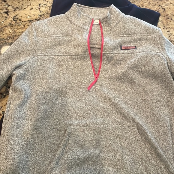 Women’s Vineyard Vines 1/2 quarter zip sweatshirt - Picture 2 of 5
